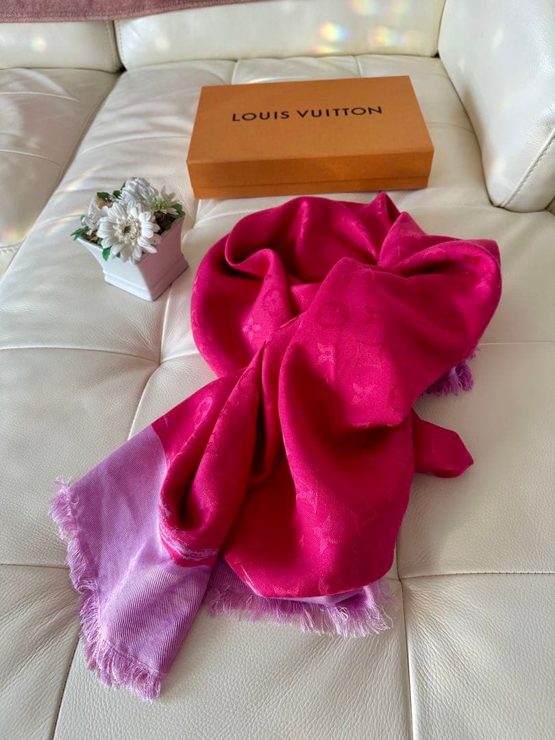 Louis Vuitton 大判ストール ピンク