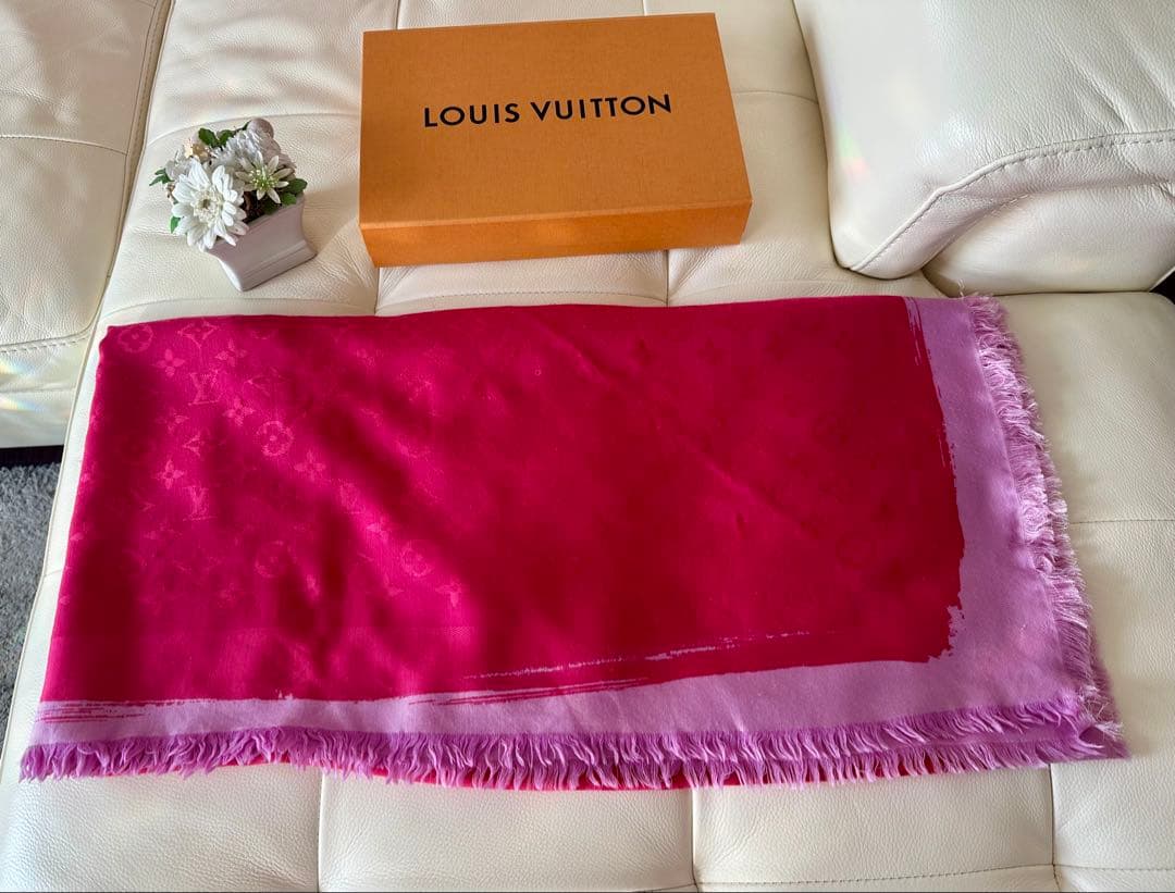 Louis Vuitton 大判ストール ピンク