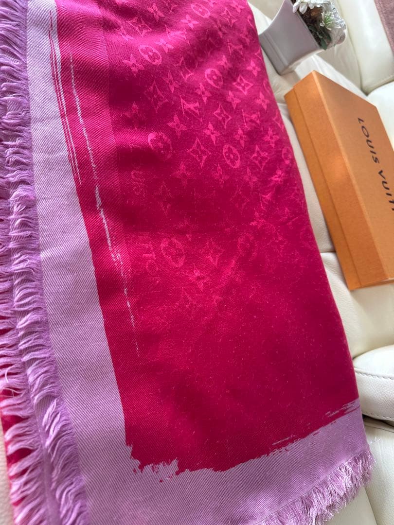 Louis Vuitton 大判ストール ピンク