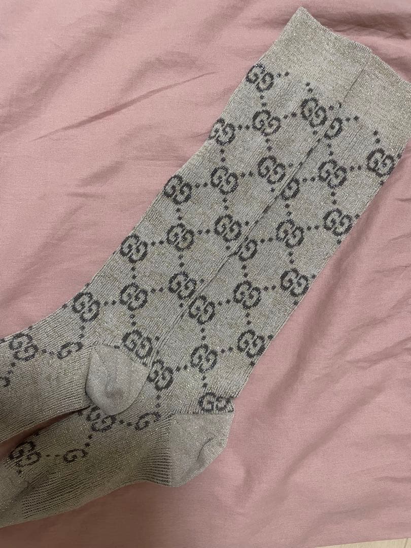 ‼️最終値下げ‼️GUCCI GGロゴ ラメ入りニーハイソックス