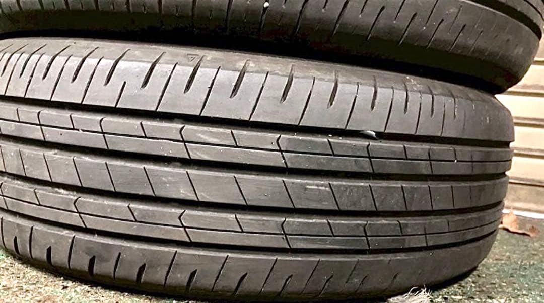 18インチ サマータイヤ 4本セット トーヨー 225 60 18