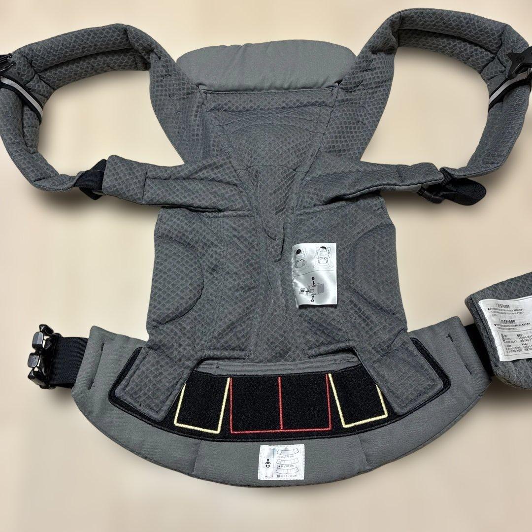 美品！エルゴオムニブリーズ　抱っこ紐 グラファイトグレー