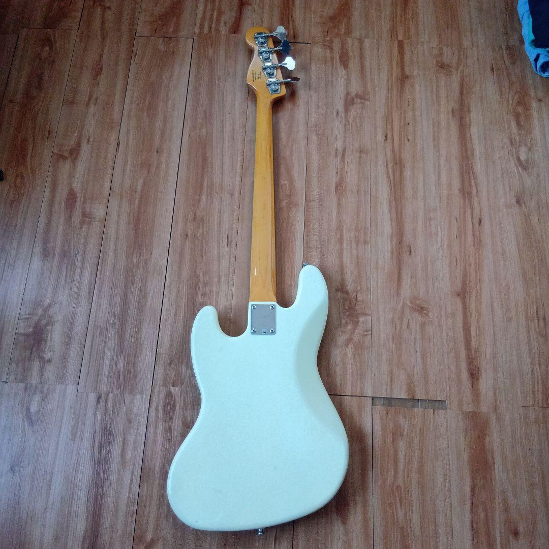 ベース squier classic vibe 60sJB relic