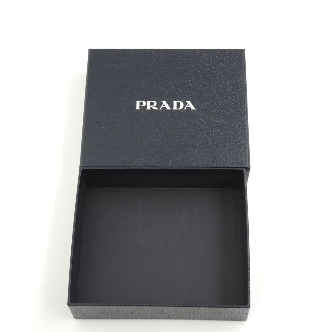 ✨新品未使用・箱付き✨　PRADA ミディアムウォレット　サフィアーノレザー