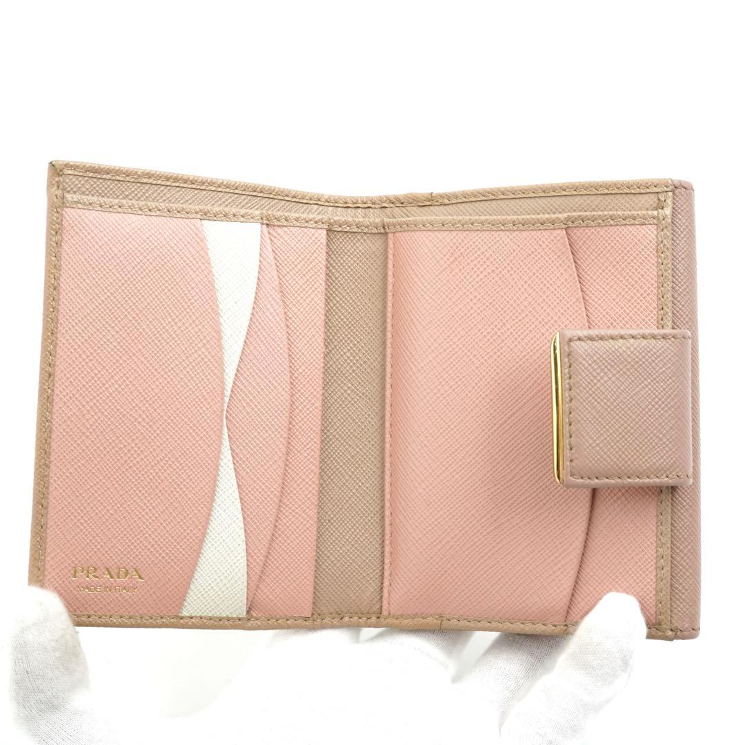 ✨新品未使用・箱付き✨　PRADA ミディアムウォレット　サフィアーノレザー