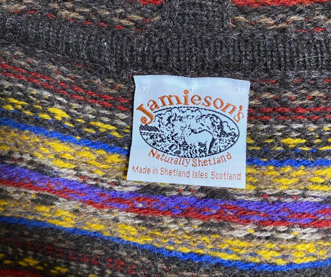 Jamieson's フード付きノルディック柄ニットベスト