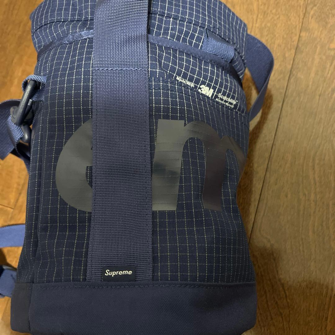 Supreme ネイビー ショルダーバッグ　ドラムバッグ