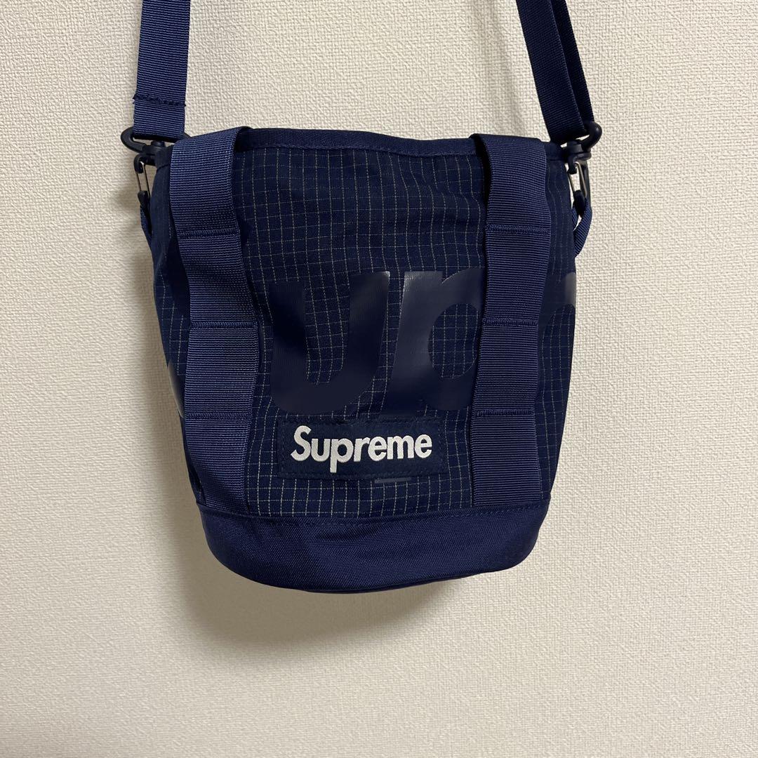 Supreme ネイビー ショルダーバッグ　ドラムバッグ