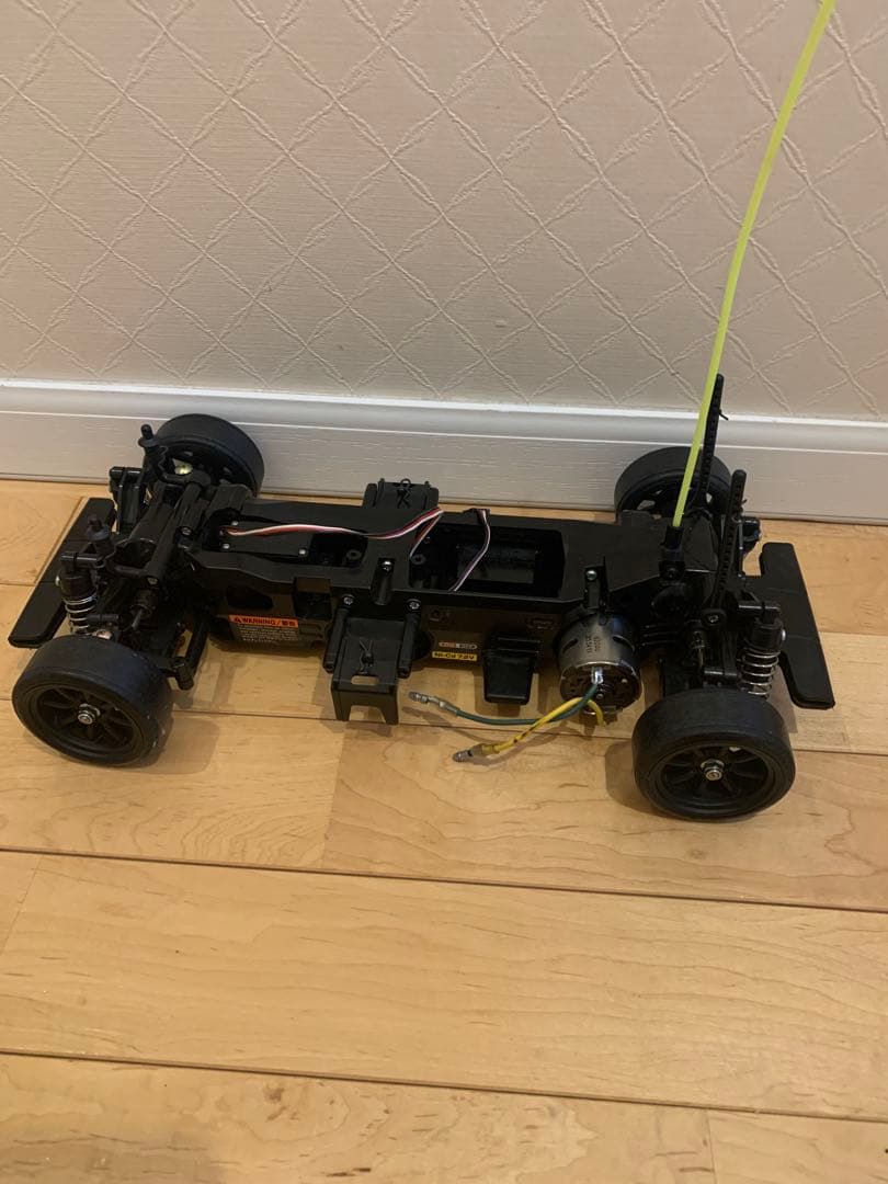 メカ無しタミヤ　ラジコンTL-01シャーシ　HPI AE86トレノボディ状態悪い