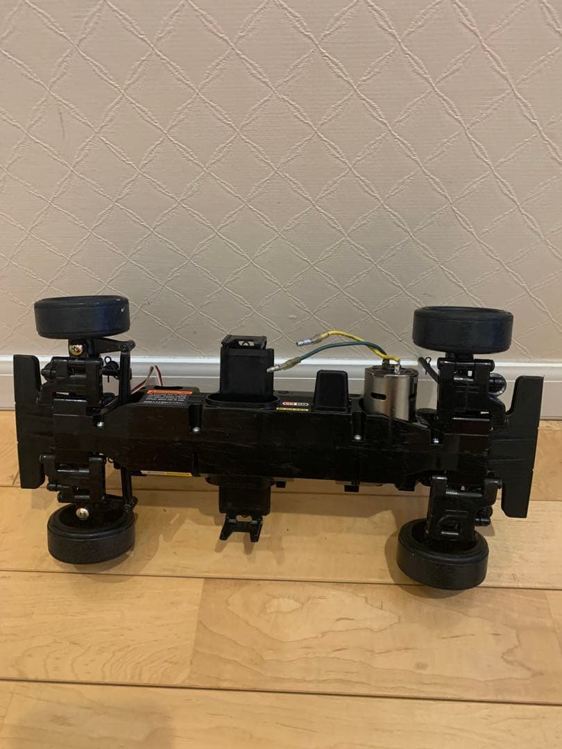 メカ無しタミヤ　ラジコンTL-01シャーシ　HPI AE86トレノボディ状態悪い