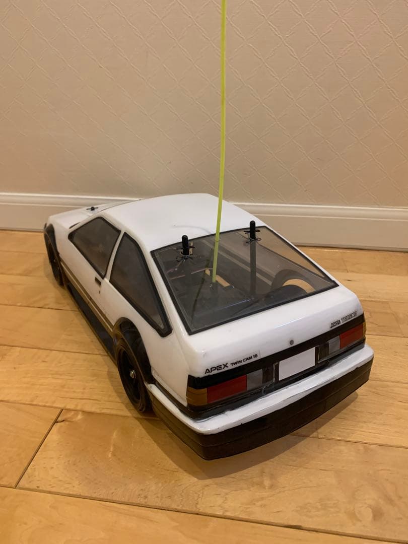 メカ無しタミヤ　ラジコンTL-01シャーシ　HPI AE86トレノボディ状態悪い