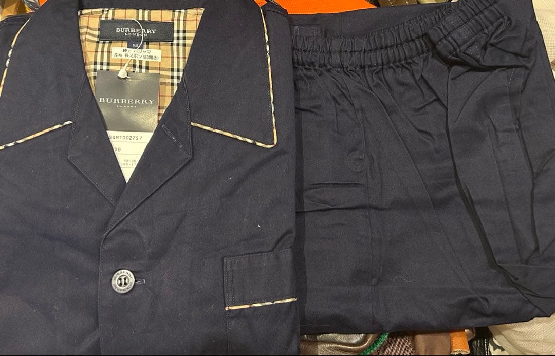 【未使用】バーバリー Burberry パジャマ　ペアセット　Ｍサイズ