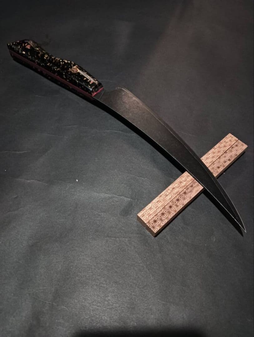 豊*岡様 黒打ち三日月ペティナイフ190mm　レジンアートリッチゴールド柄