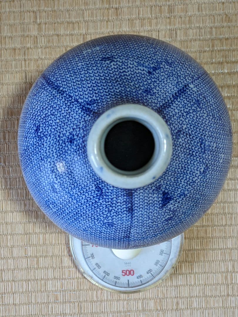 ♦古伊万里 印判染付 微塵唐草文様 徳利 明治時代 花器 一輪挿し 置物 骨董品