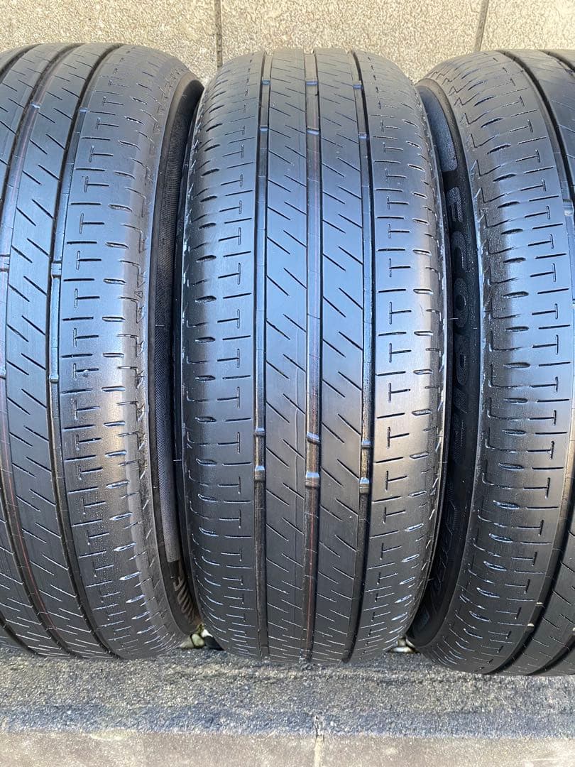 ①tmah！2023年製 ブリヂストン 195/60R17