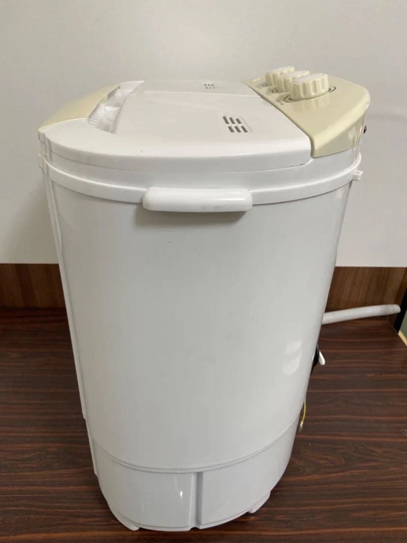 ポータブル2層式洗濯機　2023年製　NAW002　洗濯3.6kg　脱水2kg
