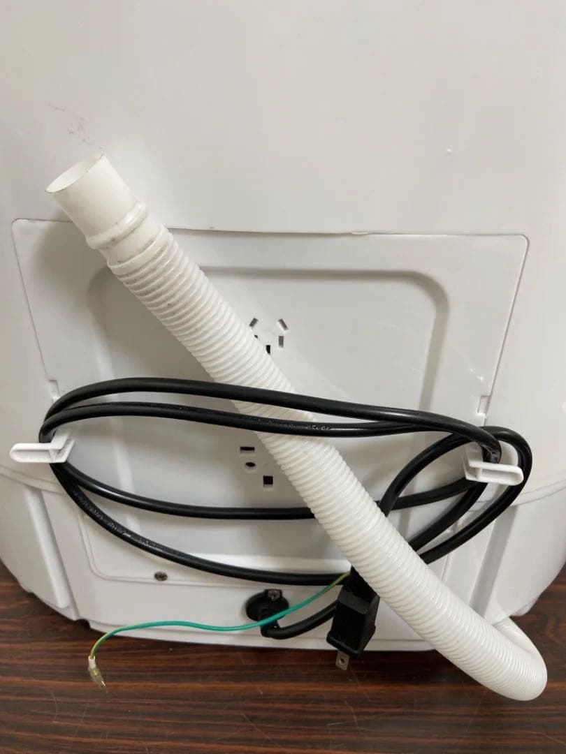 ポータブル2層式洗濯機　2023年製　NAW002　洗濯3.6kg　脱水2kg