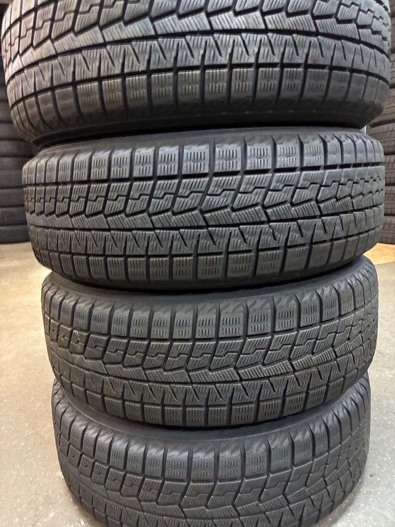 旧シエンタに❗️185/60R15スタッドレスセット❗️