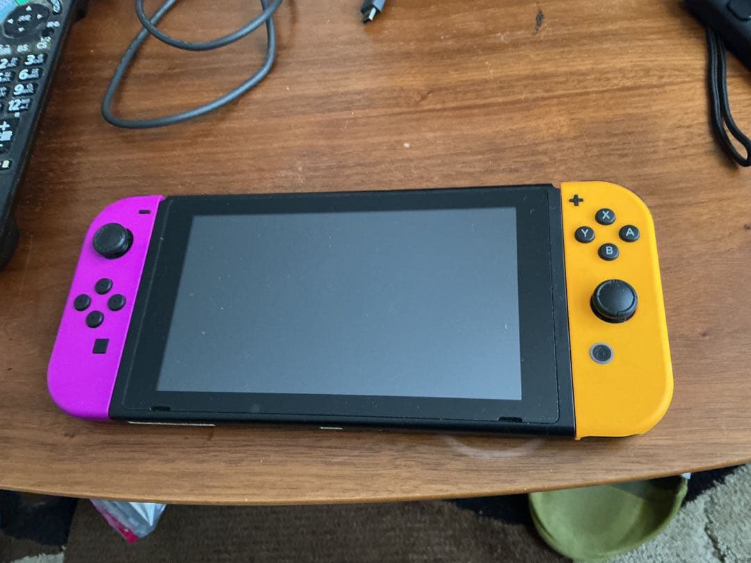 Nintendo Switch 紫/オレンジ 本体