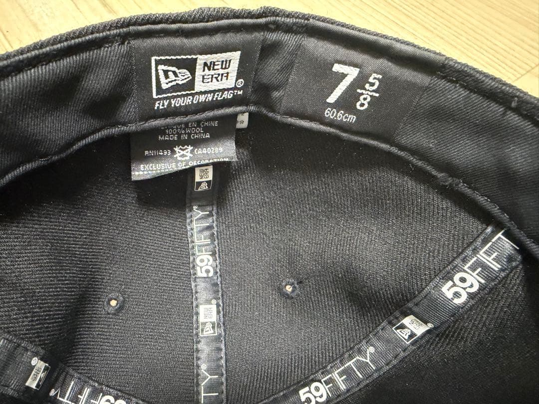 ［特注品］NewEra キャップ 7 5/8（60.6cm）背番号57 特注刺繍