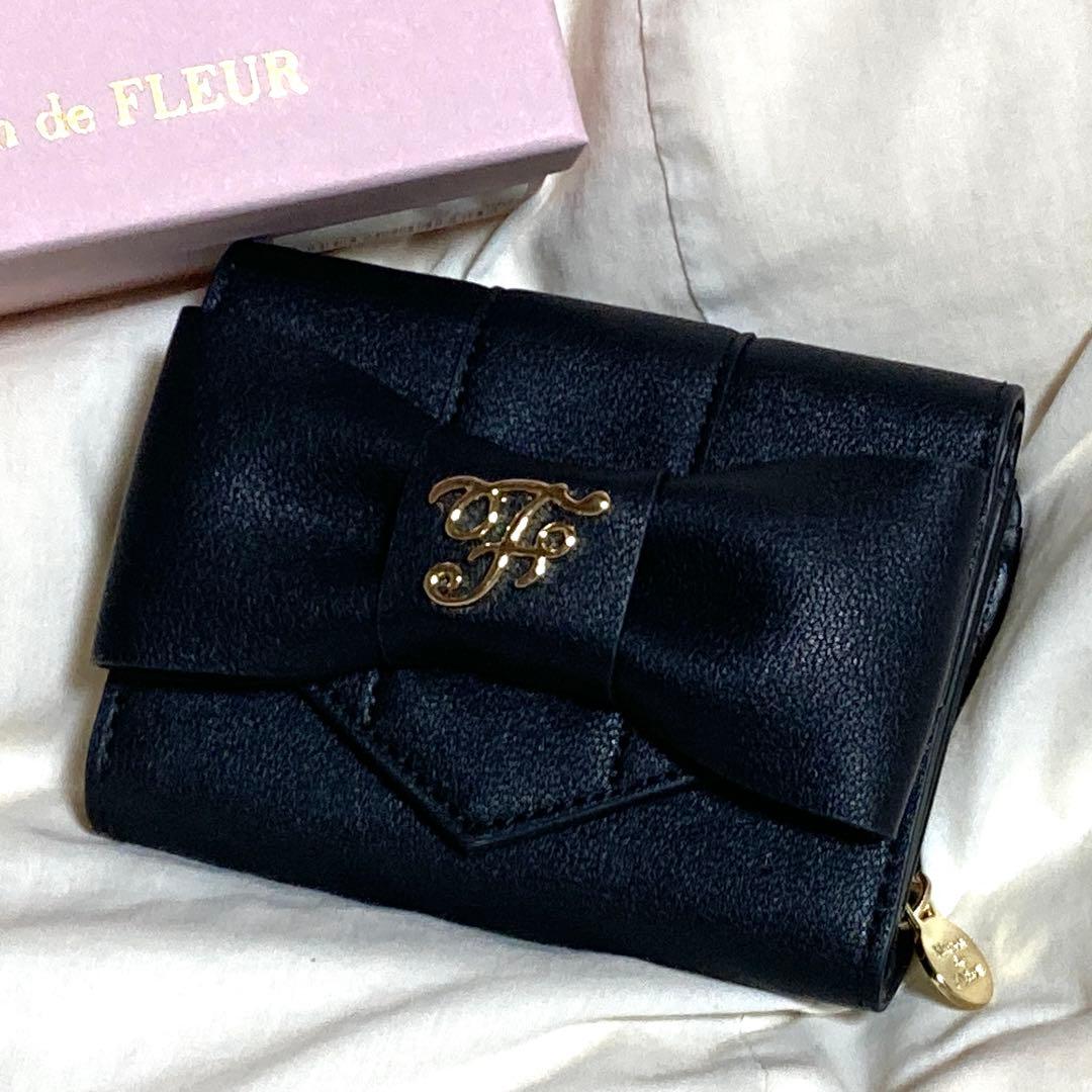 Maison de FLEUR ブラック三つ折り財布