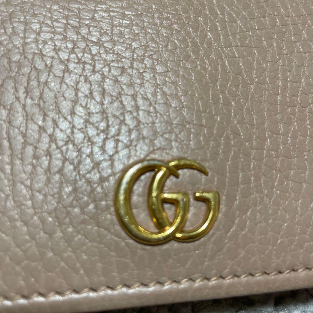 GUCCI ベージュレザー 二つ折り財布