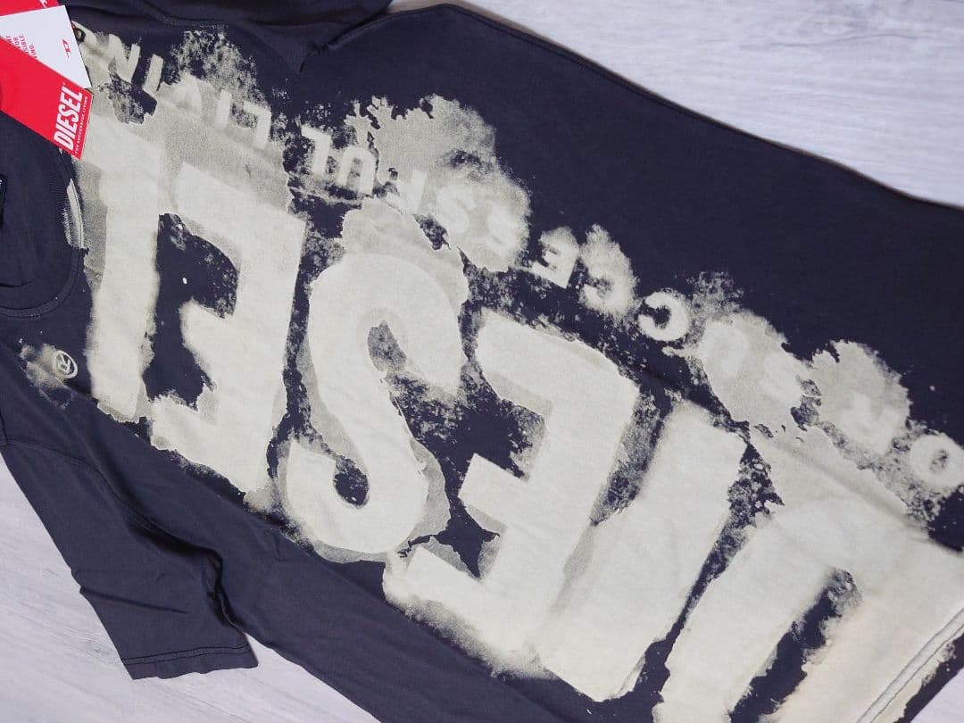 新品Mサイズ ディーゼル ブランドロゴ半袖Tシャツ DIESEL