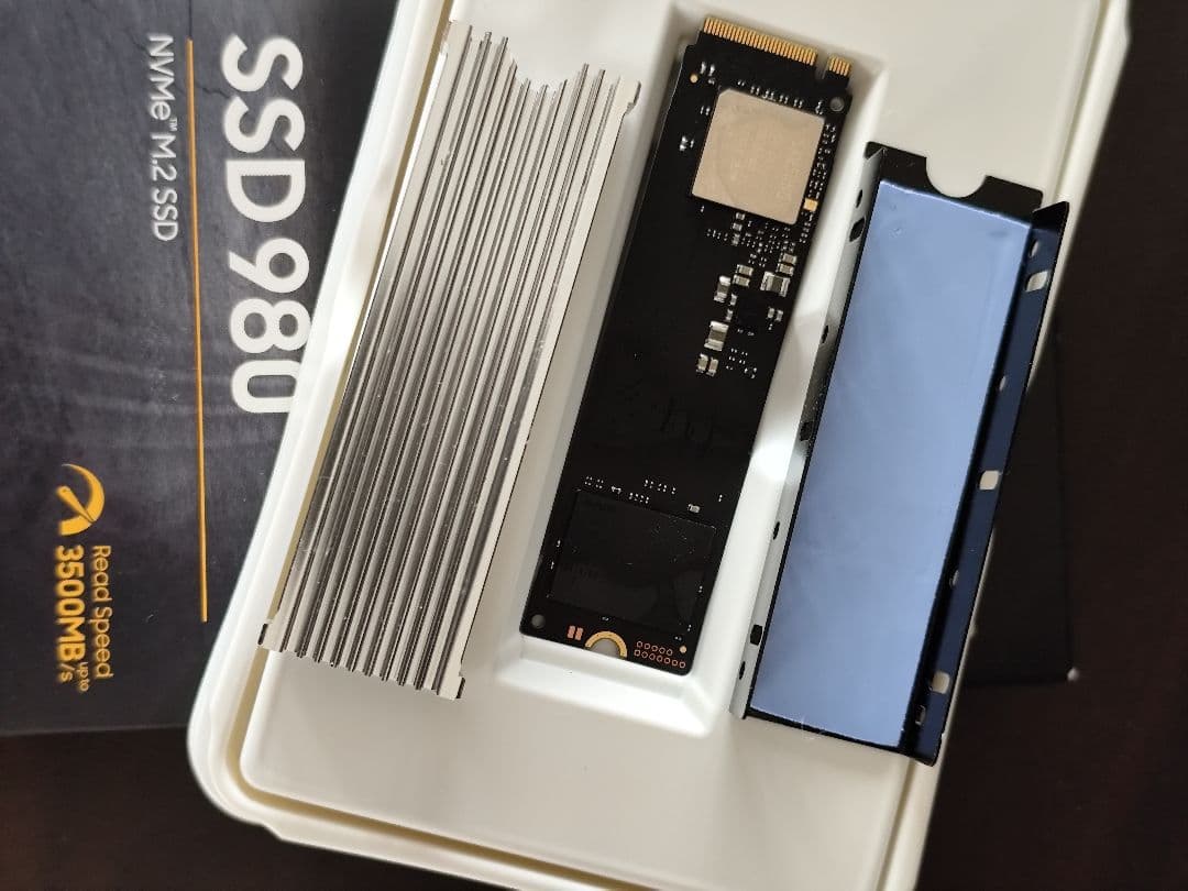 Samsung SSD 980 1TB NVMe M.2 使用54時間