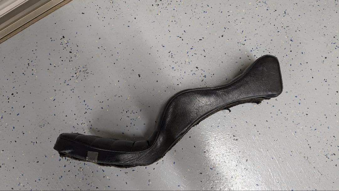 む　ハーレービンテージシート　ショベル　チョッパー