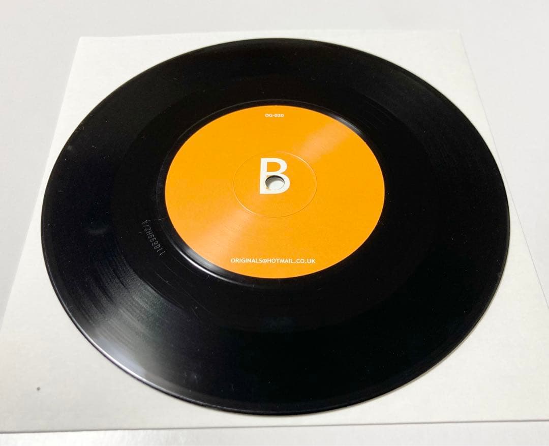 【貴重盤】Pharrell Williams / HAPPY (7inch)