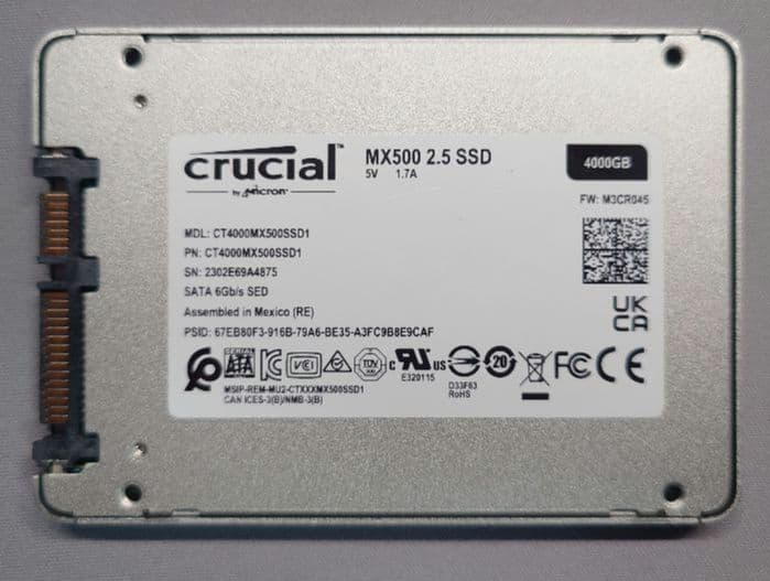 【美品 動作確認済】 2.5インチ SSD 4TB　Crucial　MX500