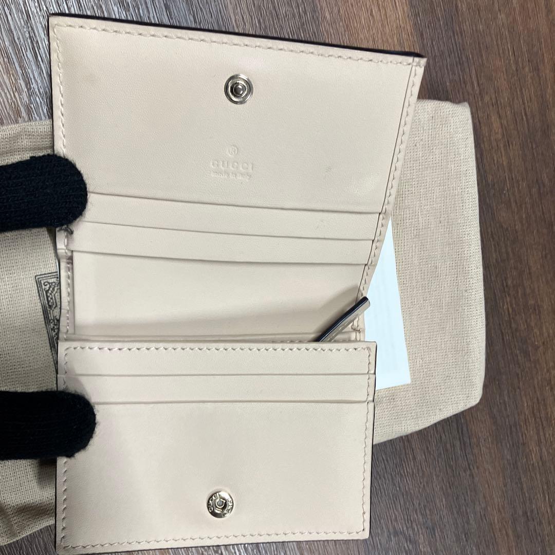GUCCI GGロゴ 二つ折り財布 ベージュ