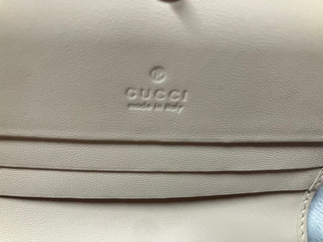 GUCCI GGロゴ 二つ折り財布 ベージュ