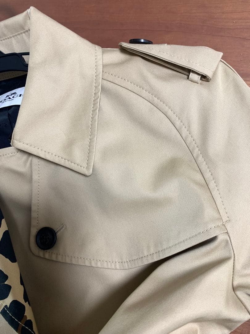 ファファ タグ付き未使用COACH ベージュ トレンチコート
