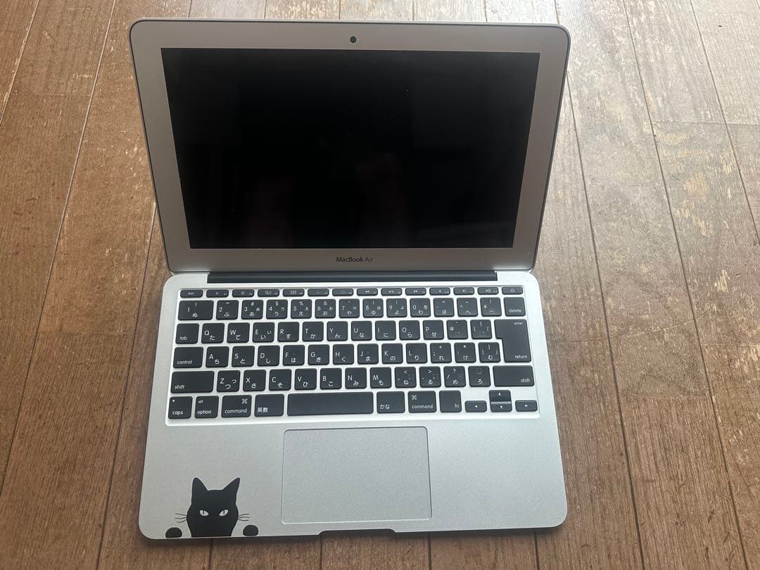 MacBook Air シルバー 猫のステッカー付き