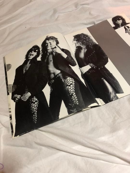 送料込み AEROSMITH ツアーパンフ GET A GRIP