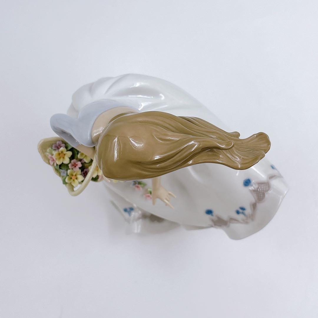 LLADRO リヤドロ 風のいたずら #6767