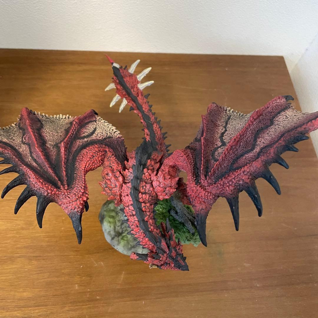モンスターハンター リオレウス クリエイターズモデル フィギュア モンハン