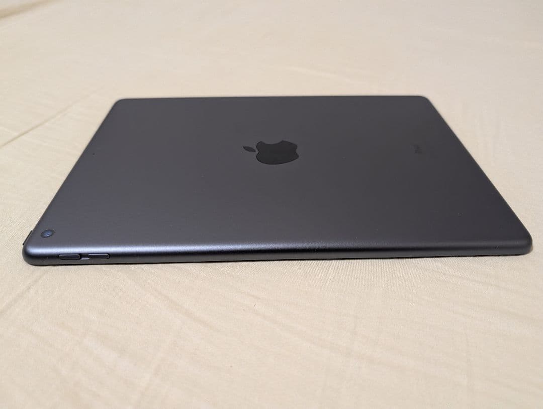【美品】iPad (第9世代) Wi-Fi 64GB スペースグレー