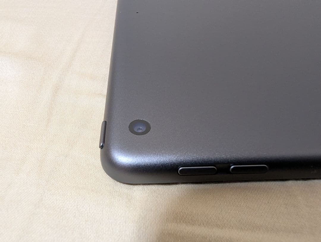 【美品】iPad (第9世代) Wi-Fi 64GB スペースグレー