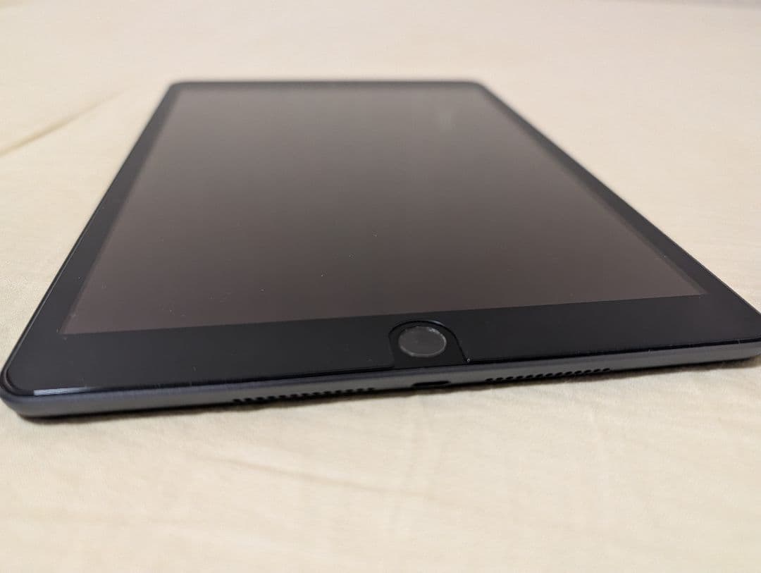 【美品】iPad (第9世代) Wi-Fi 64GB スペースグレー