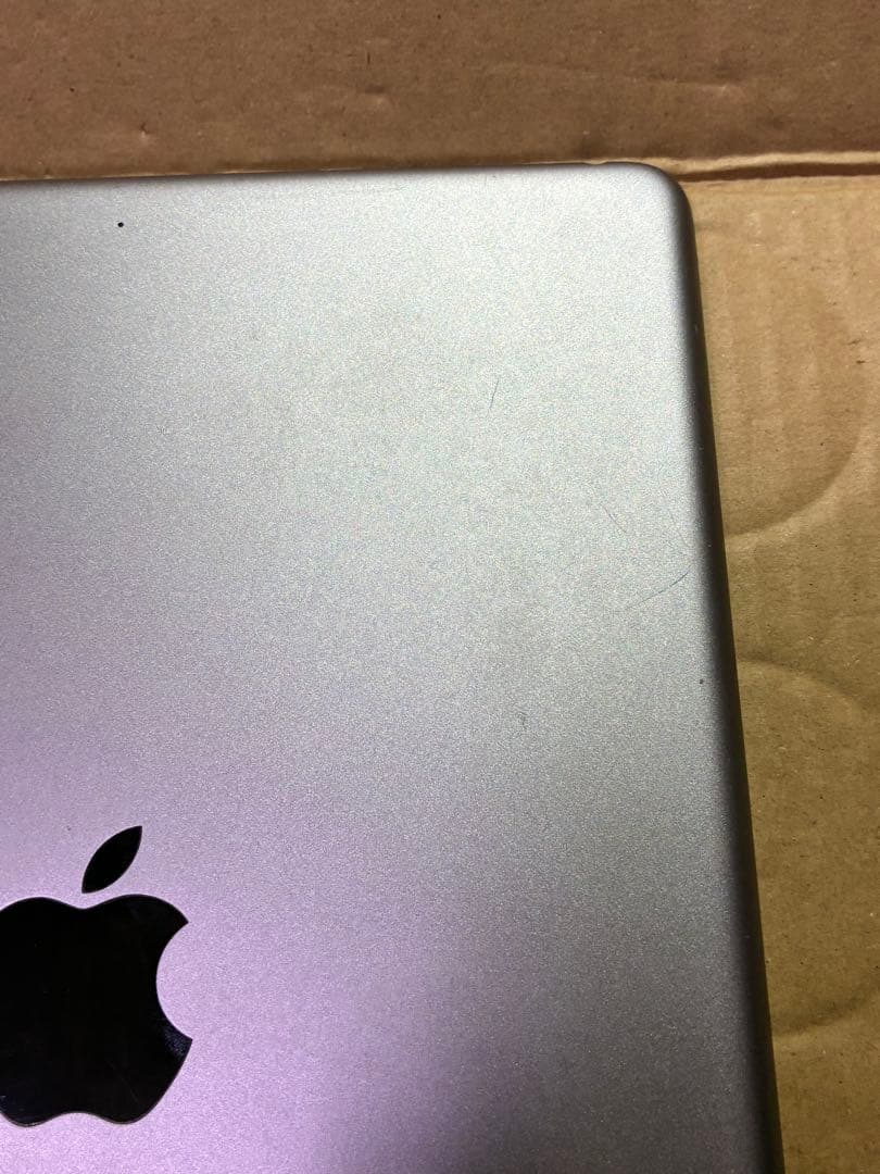iPad 第6世代 32GB Wi-Fiモデル 本体のみ　【バッテリー交換済み】