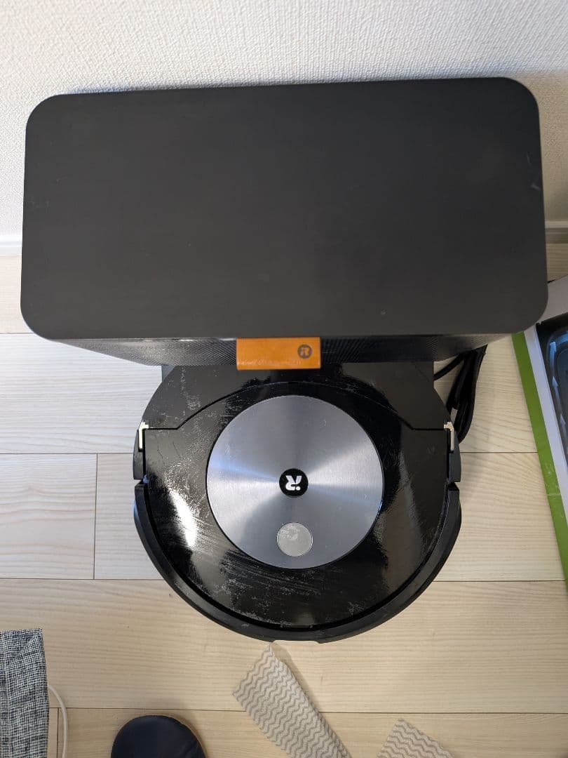 iRobot Roomba Combo j7+ 本体
