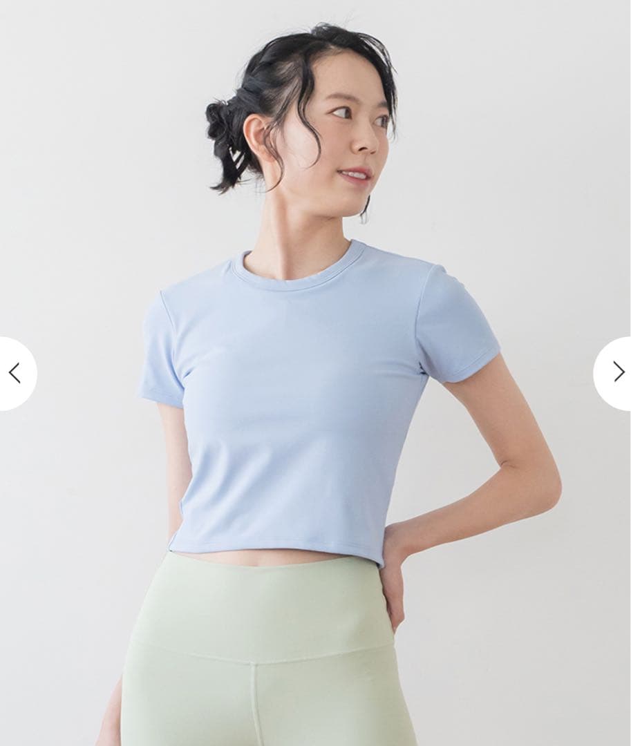 【新品未使用品】SUKALA カップ付きクロップドT M