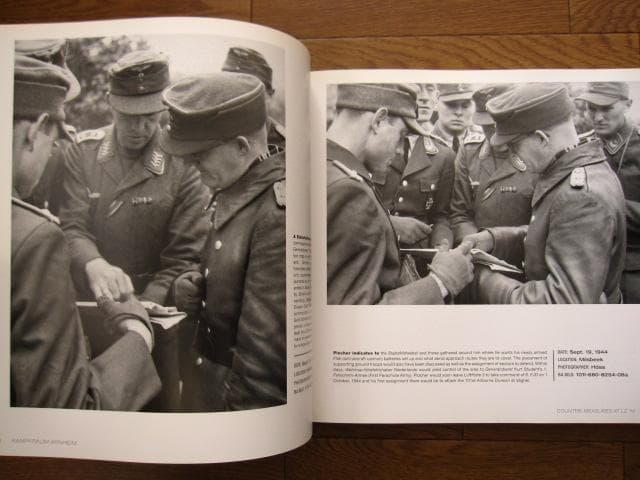 洋書 Kampfraum Arnheim: A Photo Study of