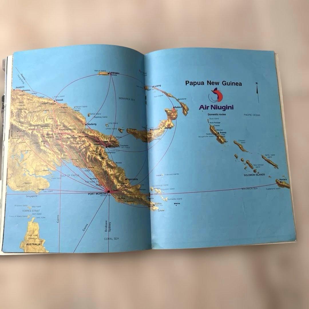 【匿名配送✨洋書】海外エアライン　機内誌　パプア・ニューギニア　レトロ　美術