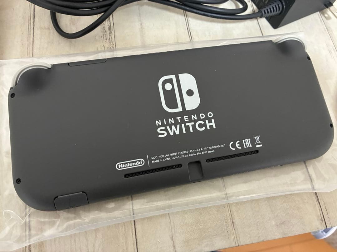 Nintendo Switch Lite グレー 本体 充電器付き