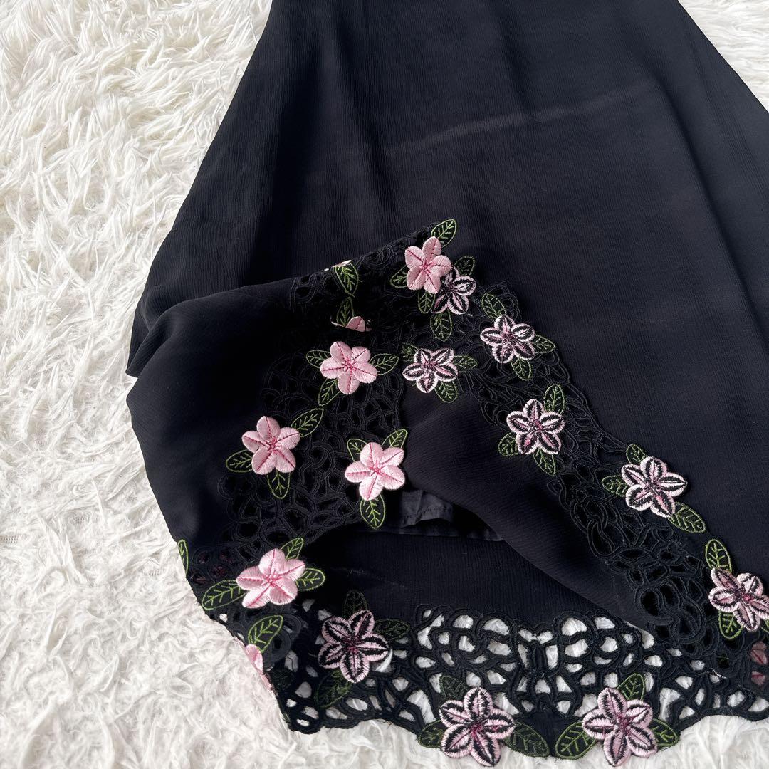 美品 トッカ シルク100% ワンピース 花柄刺繍 カットワーク ブラック 0
