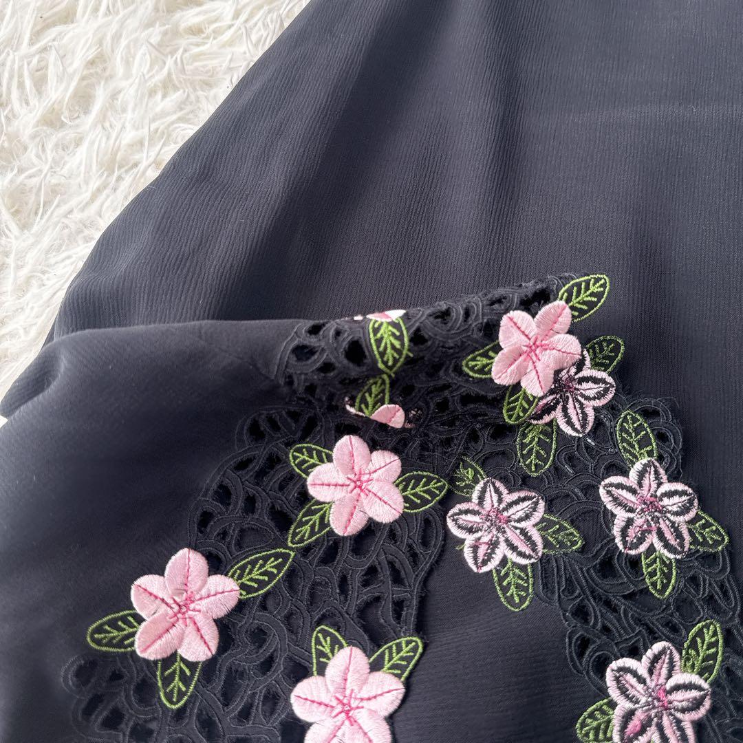 美品 トッカ シルク100% ワンピース 花柄刺繍 カットワーク ブラック 0