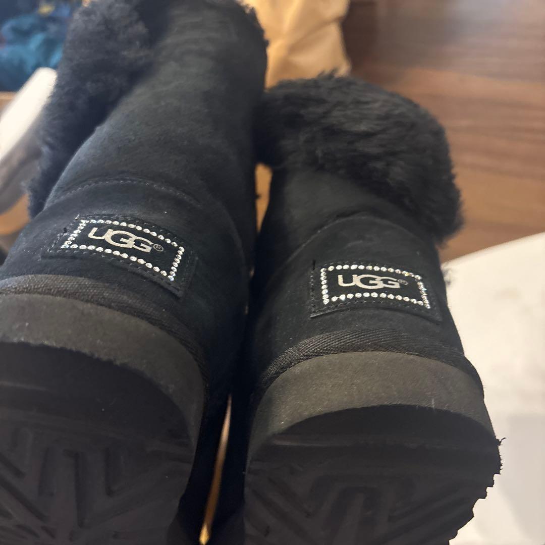 値下げ！新品未使用　UGG ブラック ムートンブーツ